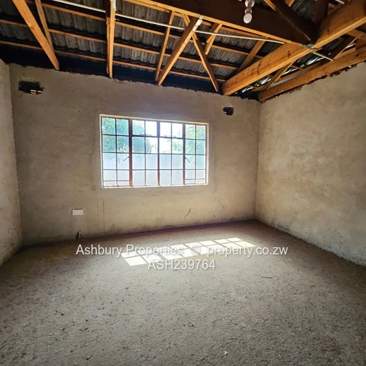 Belvedere 4-Bed Home on 1,300m² — Garage & Staff