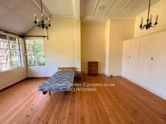 Charming Farmhouse In Avondale!