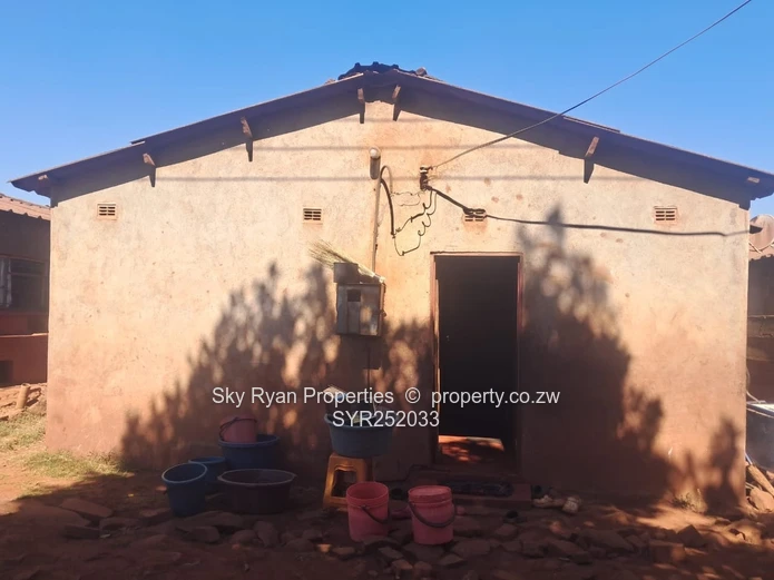 Kuwadzana 5 House For Sale