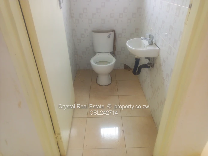 Bluffhill Shop Now Available  USD 1500 PER MONTH