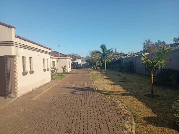 8 Bedroom House