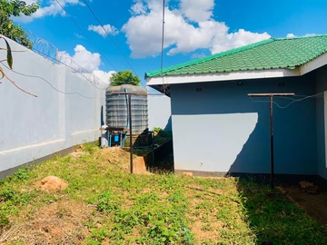 7 Bedroom Flat & Apartment