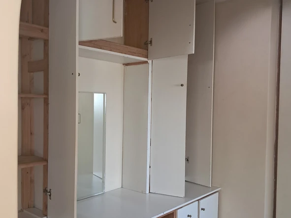 6 Bedroom House