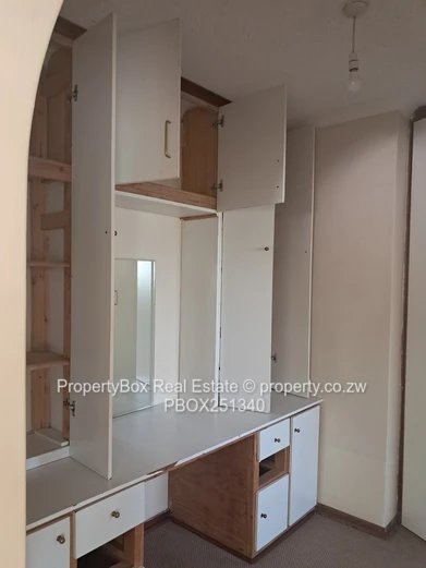 Glen Lorne double storey 6 bed house to rent for immediate occupation!