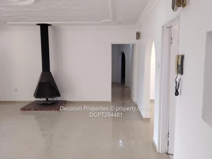 Elegant 4-Bed Windsor Park Home with Fireplace, Borehole & Lawn (Sole Mandate)