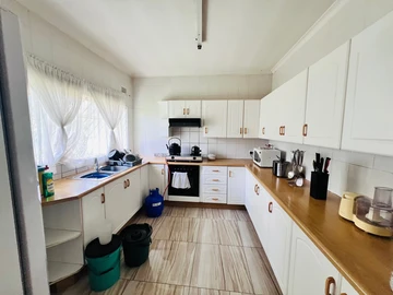 3 Bedroom Garden Flat