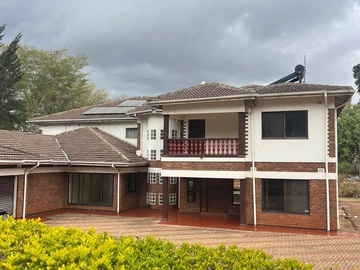 5 Bedroom House