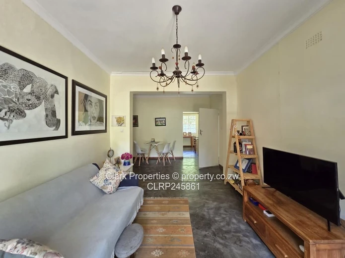 Character home  (Sole Mandate)