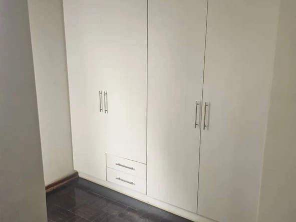 2 Bedroom Flat & Apartment