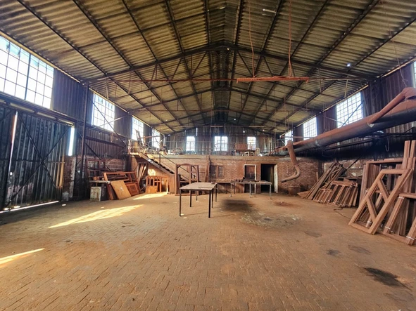 Warehouse & Factory
