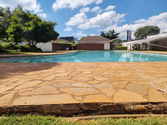 2 bed complex home in Borrowdale 