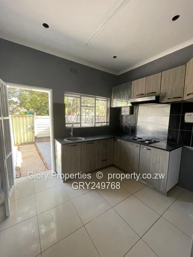 Chadcombe Flat To Let  (Sole Mandate)
