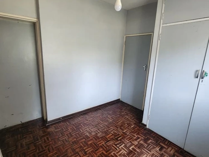 Eastlea offices flats 2bed flat to rent 