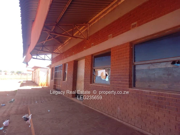 Excellent Business Space,Large Multi-Purpose Shop for Rent in Hatcliffe,