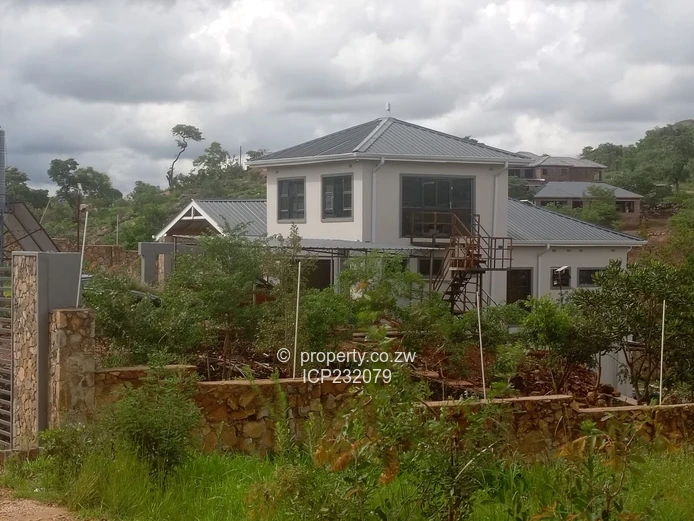 Double story in crowhill views for sale with a Tittle Deed going for 180k neg