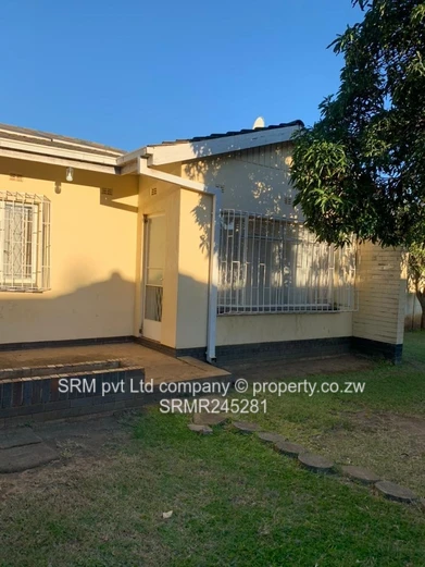 2 bed neat garden flat to let in Avondale 