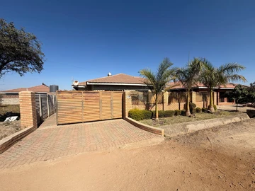 4 Bedroom House