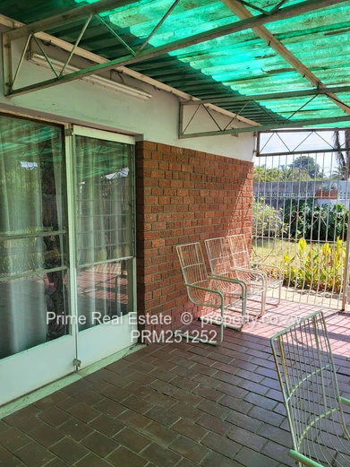 Kensington 5-Bed Walled Home, Garden, Verandah & Garage