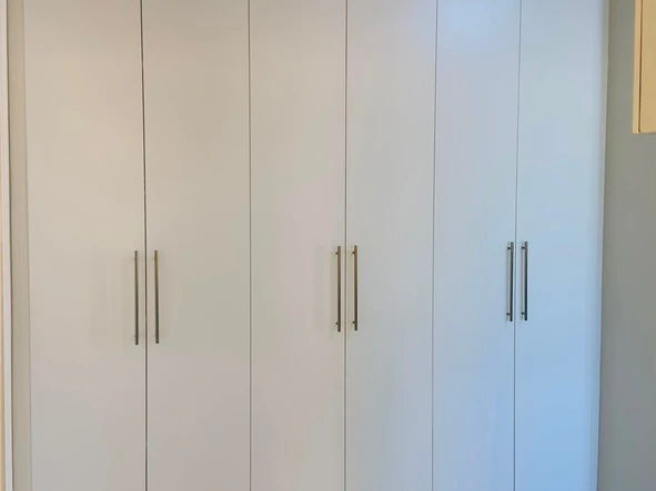 4 Bedroom Flat & Apartment