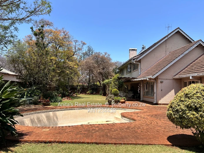 Executive home with a Traditional Twist