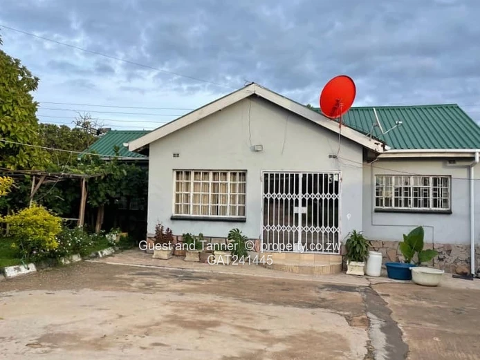 3-Bedroom Cottage In Crowhill For Sale 