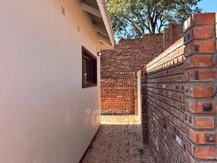 Glen Lorne 3 bedroomed house to rent