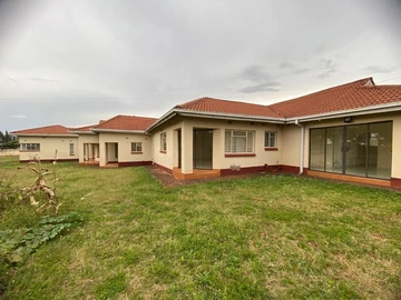 6 Bedroomed House For Rent