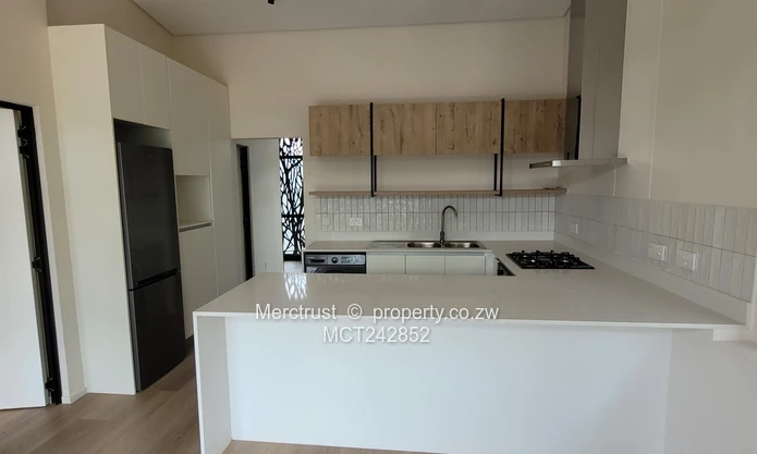 Stunning executive apartment (Sole Mandate)