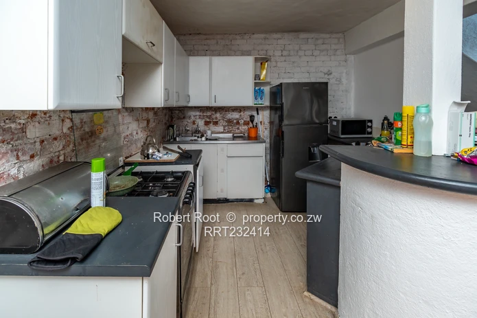 Exquisite family home up for grabs!