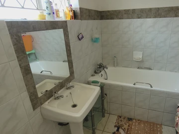 3 Bedroom Garden Flat