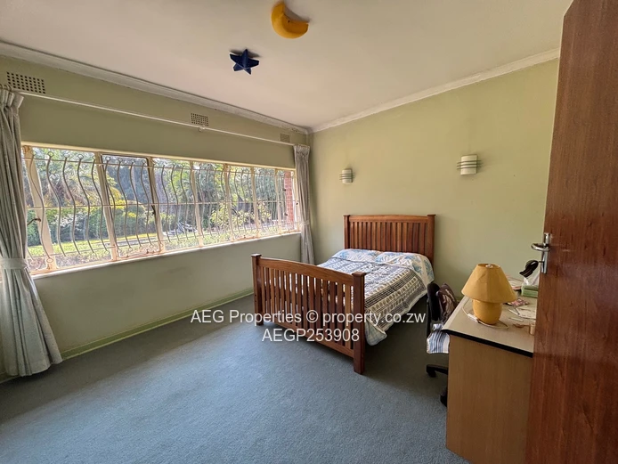 Emerald Hill: 5-Bed Home with Pool & Borehole (Sole Mandate)