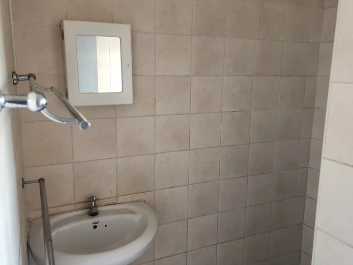 Eastlea offices flats 2bed flat to rent 