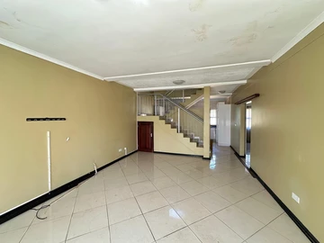 3 Bedroom Garden Flat