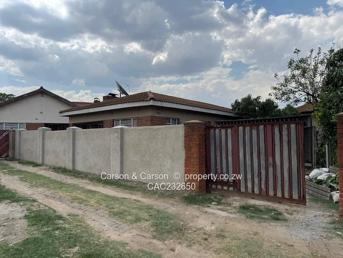 House to rent in Glen View 3