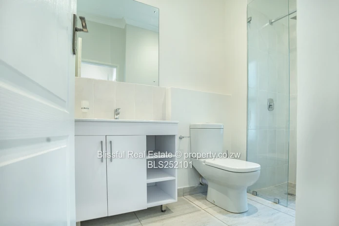 2 Bed Flat for Rent in Vainona