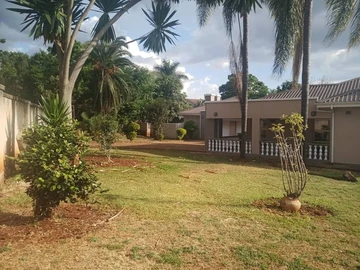 6 Bedroom House