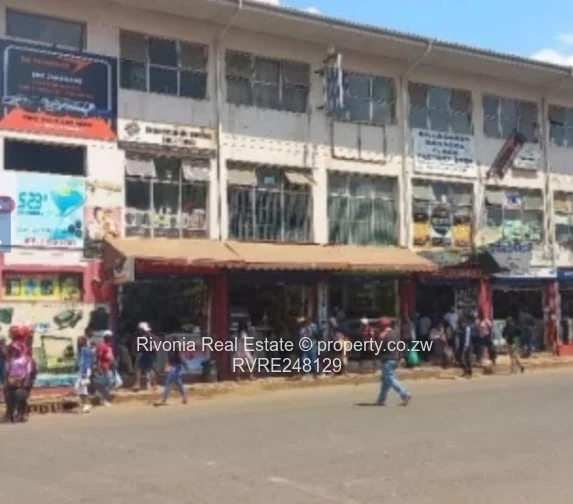 Retail mall