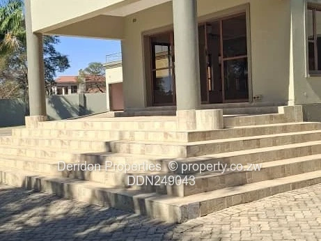 Shawasha Hills: 5-Bed Family Home with Pool & Borehole