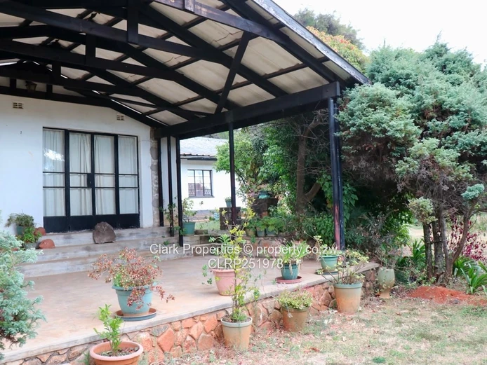 Fully Furnished 5-Bed Holiday Retreat (Sole Mandate)