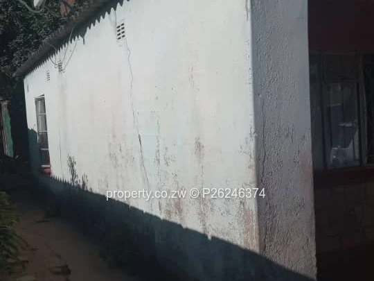 A 3 bedroomed house for sale in St Mary's Chitungwiza