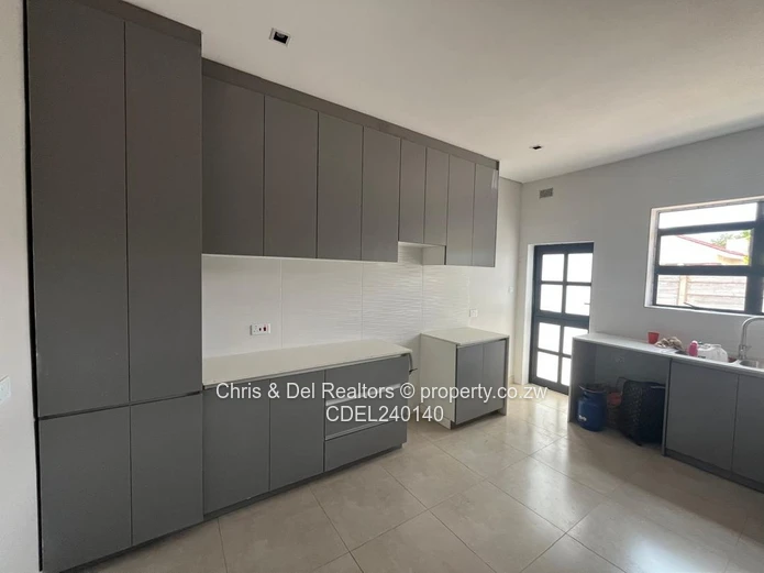 Modern 4 Bedroomed House on Corner Stand