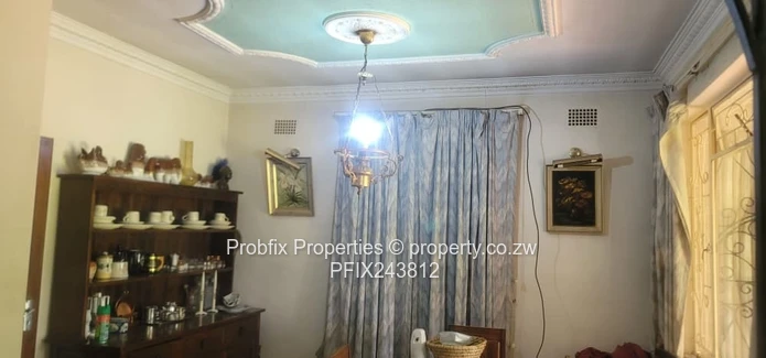  Spacious Family Home with Guest Wing & Cottage | Hatfield North