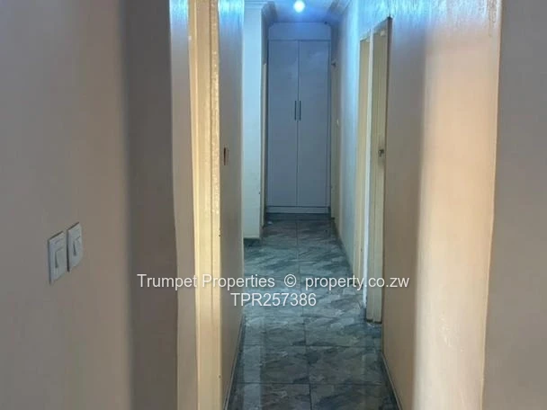 4-Bed Norton Home — Title deeds, Borehole