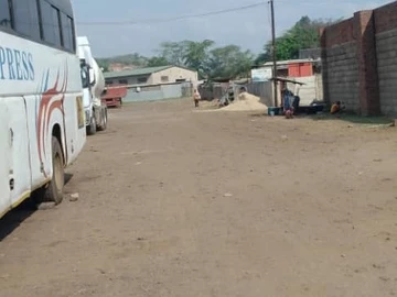 Commercial & Industrial Land