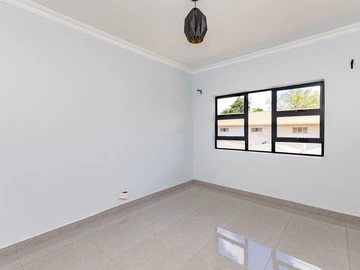 2 Bedroom Garden Flat