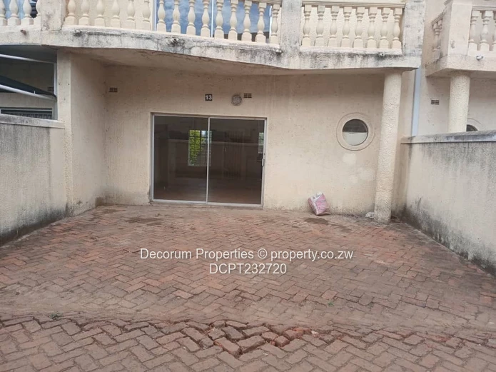 2-Bed Strathaven Flat To Let