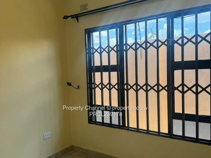 Solar-Powered 4 Bedroom Family Home