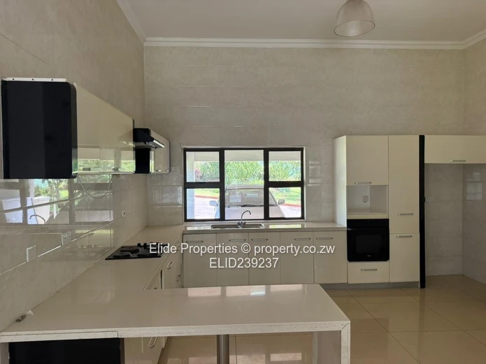 Greystone Park 3 bedroomed townhouse rent (Sole Mandate)