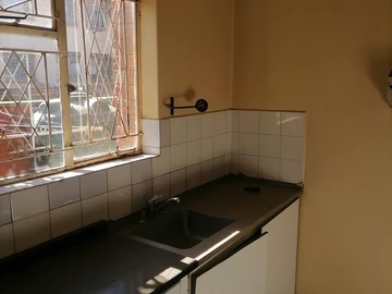 3 Bedroom Flat & Apartment