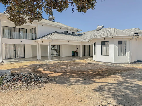 6 Bedroom Townhouse Complex